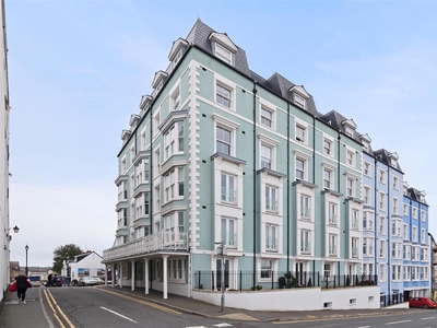 1 Bedroom Retirement Apartment – Purpose Built For Sale in Tenby, Dyfed