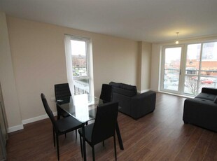 3 bedroom apartment for rent in The Riley Building, Derwent Street, M5