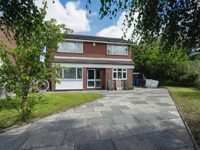 4 bedroom detached house for sale in Blackburne Close, Padgate, Warrington, Cheshire, WA2