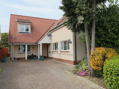 6 Bedroom Detached House For Sale In Braintree