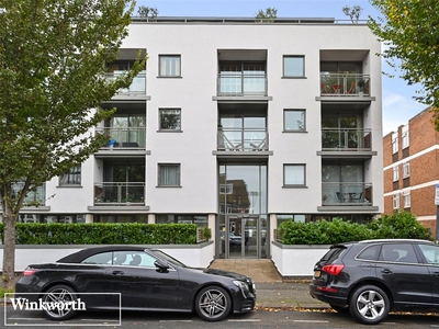 Palmeira Avenue, Hove, East Sussex, BN3 2 bedroom flat/apartment in Hove