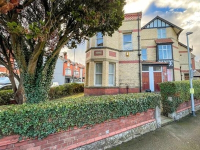 1 Bedroom Apartment For Sale In Colwyn Bay, Conwy