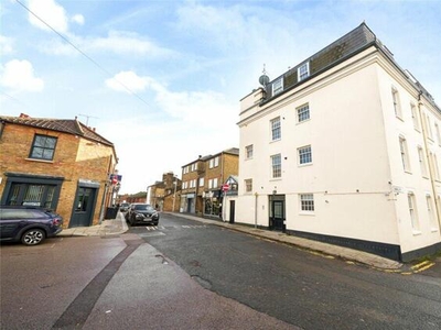 2 Bedroom Apartment For Sale In Woodford Green