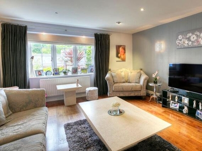 2 Bedroom Mews Property For Sale In Sawbridgeworth, Hertfordshire
