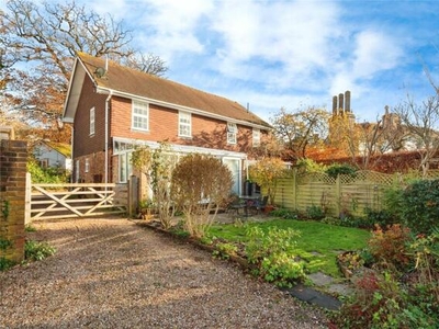 2 Bedroom Semi-detached House For Sale In Tunbridge Wells, East Sussex