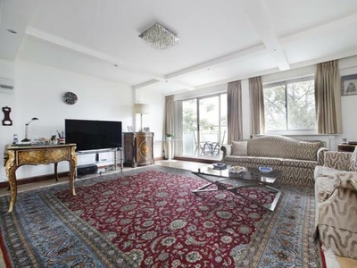 3 Bedroom Apartment For Sale In Warwick Gardens, Kensington