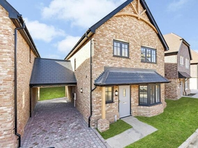 3 Bedroom Detached House For Sale In Sharnal Street, High Halstow