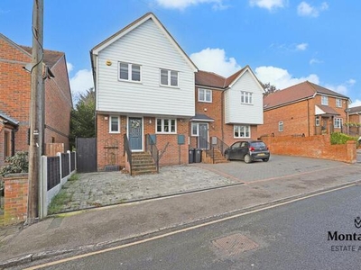 3 Bedroom House For Sale In Epping