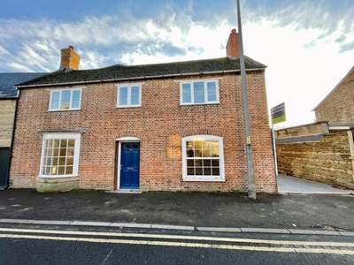 4 Bedroom Character Property For Sale In Market Deeping