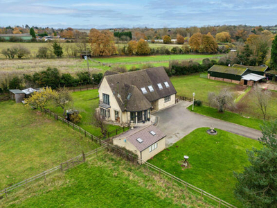 4 Bedroom Country House For Sale In Hartlebury