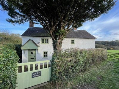 4 Bedroom Detached House For Sale In Ashbourne