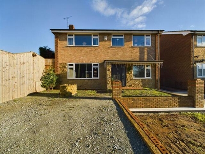 4 Bedroom Detached House For Sale In Carnaby