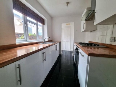 4 Bedroom End Of Terrace House For Sale In Hillfields