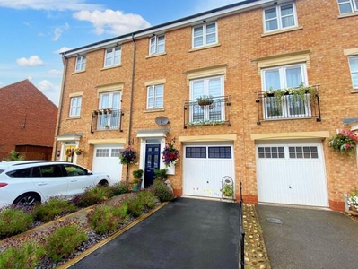 4 Bedroom Town House For Sale In Lincoln