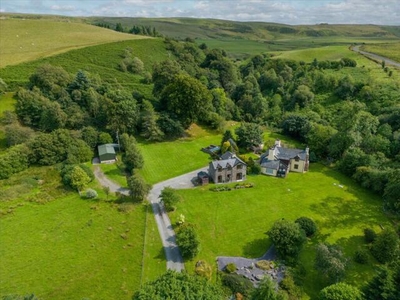 7 Bedroom Detached House For Sale In Welshpool, Powys