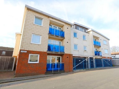 2 Bedroom Apartment For Sale In Castle Lane, Hadleigh