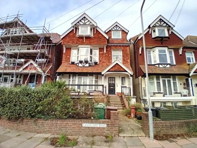 2 Bedroom Flat For Sale In Bexhill On Sea