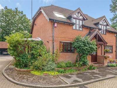 2 Bedroom Semi-detached House For Sale In Claygate, Esher