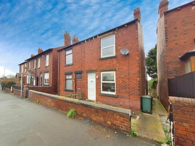 2 Bedroom Semi-detached House For Sale In Wakefield, West Yorkshire