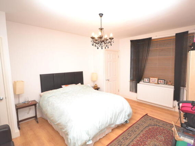 3 Bedroom Apartment For Rent In Brookland Rise, Hampsted Garden Suburb