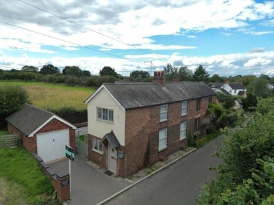 3 Bedroom Cottage For Sale In Coton-in-the-elms, Swadlincote