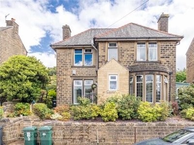 3 Bedroom Detached House For Sale In Huddersfield, West Yorkshire