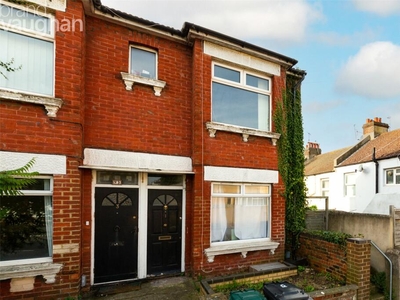 3 bedroom end of terrace house for rent in Milner Road, Brighton, BN2