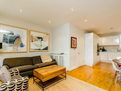 3 Bedroom Flat For Rent In Sands End, London