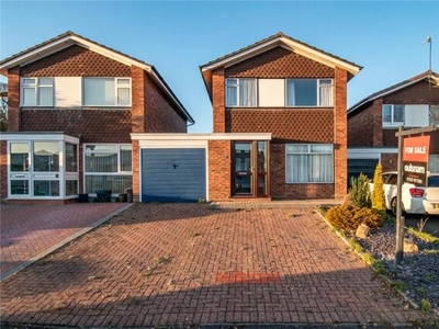3 Bedroom Link Detached House For Sale In Bromsgrove, Worcestershire