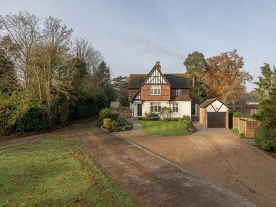 4 Bedroom Detached House For Sale In Redhill, Surrey