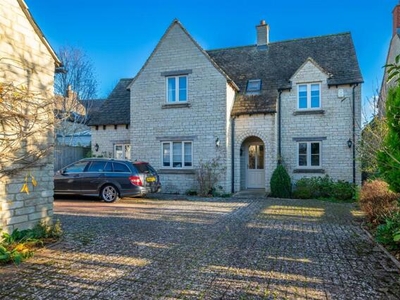 4 Bedroom Detached House For Sale In Stonesfield