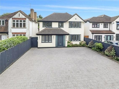 4 Bedroom Detached House For Sale In Watford