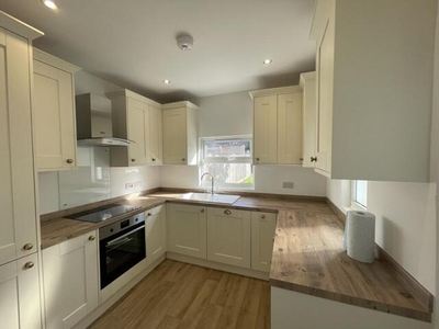 4 Bedroom Terraced House For Rent In Hampden Park, Eastbourne