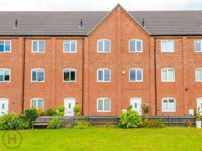 4 Bedroom Town House For Sale In Astley