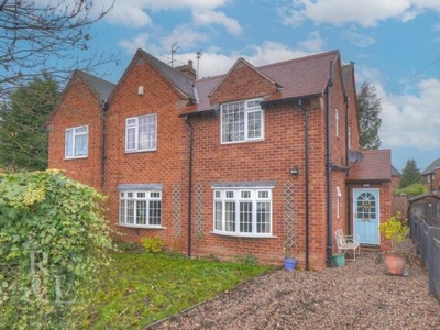 5 Bedroom Semi-detached House For Sale In West Bridgford