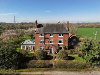 6 Bedroom Detached House For Sale In Droitwich, Worcester