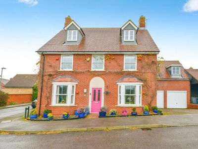 6 Bedroom Detached House For Sale In Hitchin