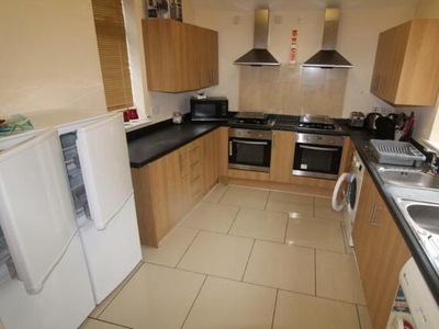 7 Bedroom Terraced House For Rent In Derby, Derbyshire
