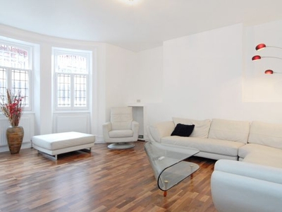 Flat for sale in Cabbell Street, London NW1