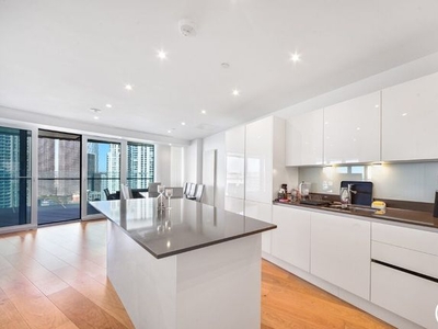 Flat for sale in Baltimore Wharf, London E14