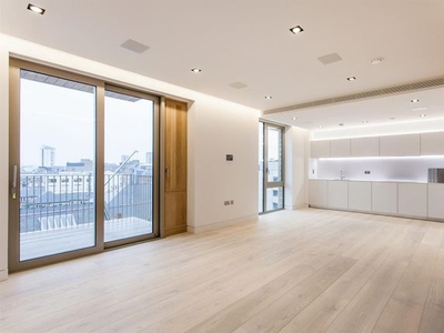 Flat for sale in Chatsworth House, One Tower Bridge, Tower Bridge SE1