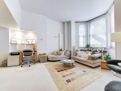 Flat for sale in Earls Court Square, Earls Court, London SW5