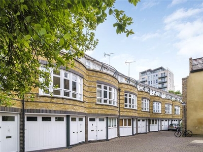 Terraced house for sale in Rosemary Street, Canonbury N1