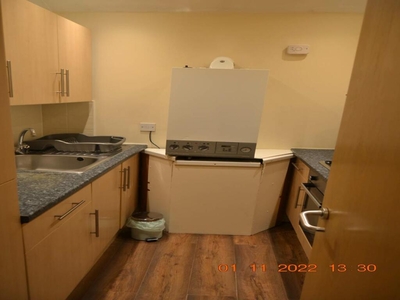 1 bedroom flat for rent in Ruthin Gardens, Cathays, Cardiff, CF24