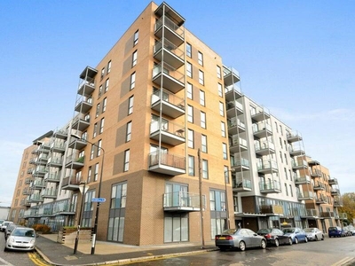 2 bedroom flat for rent in 506 Mercury House ,2 Jude Street, canning town, E16