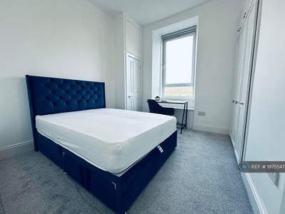 2 bedroom flat for rent in Dumbarton Road, Glasgow, G11