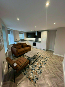 2 bedroom flat for rent in Harrogate Road, Leeds, LS7