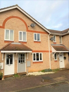 2 bedroom terraced house for rent in Haselmere Close, Bury St Edmunds, IP32
