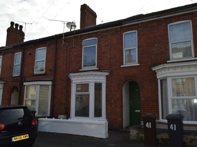 2 bedroom terraced house for rent in Kirkby Street, Lincoln, LN5