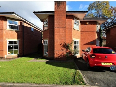 3 bedroom detached house for rent in Wilmslow Road, Manchester, M20